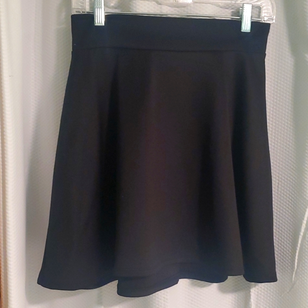 Charlotte Russe black skirt Size L